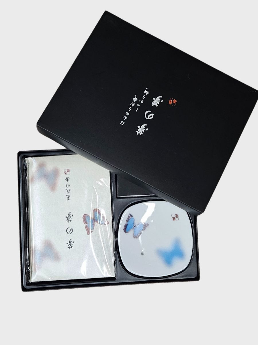 Vonné japonské tyčinky – dárkové balení s keramickým stojánkem s motýlkem